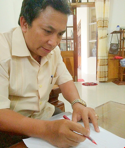 Quang[-]Nam:[-]Bí[-]thư[-]huyện[-]đào[-]hầm[-]xuyên[-]núi[-]nói[-]gì?